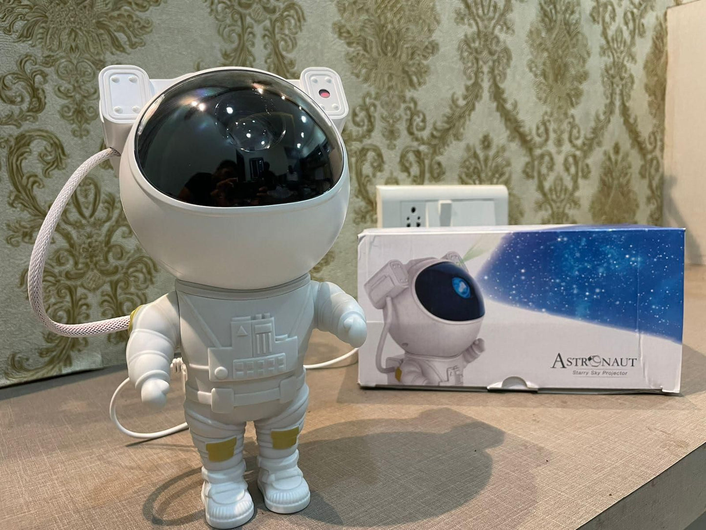 Astronaut Galaxy Projector - 360 Magnetic Head Rotation